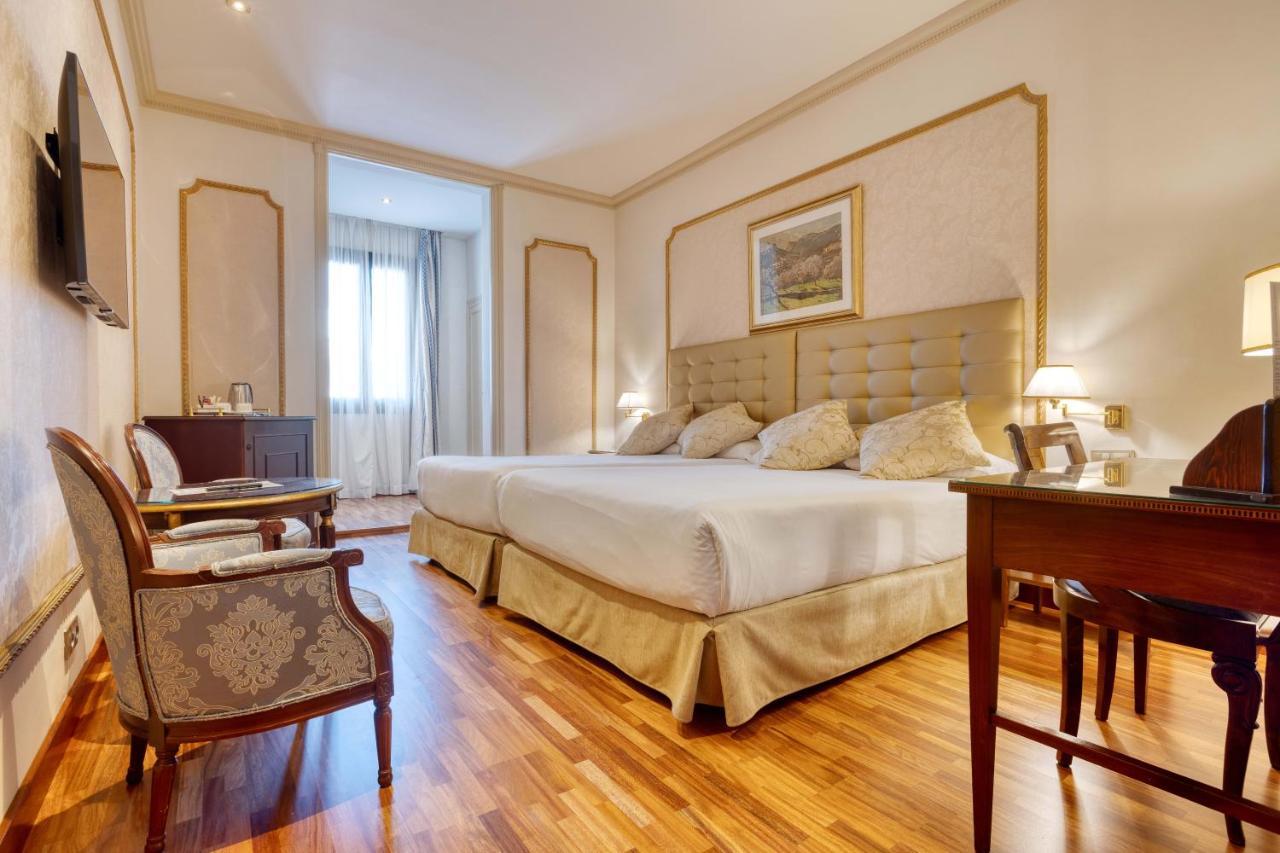 Hotel Roger De Lluria Barcelona Kültér fotó